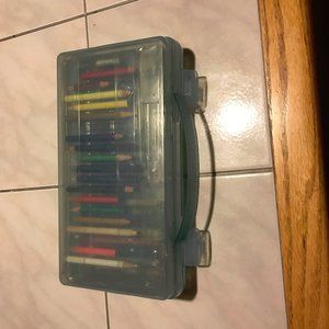 Fodable Art Box Including Color Pencils, Color Markers, Color Crayons